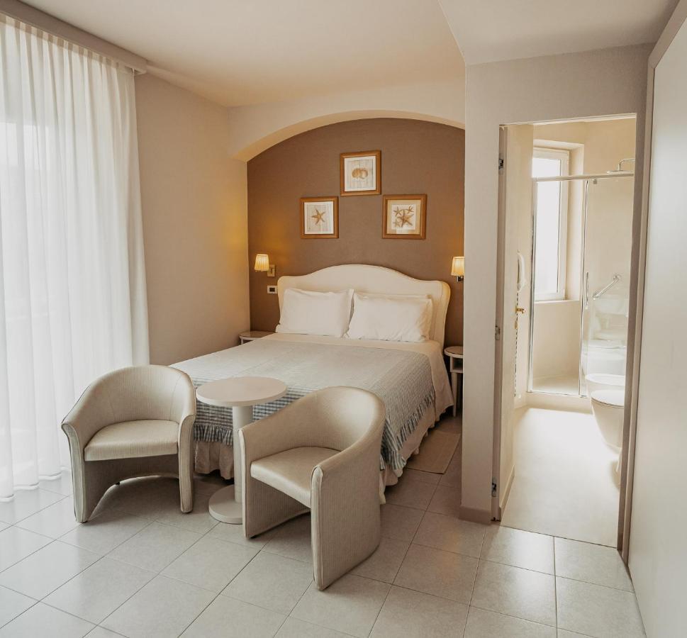 Hotel Eden Чинквале Екстер'єр фото